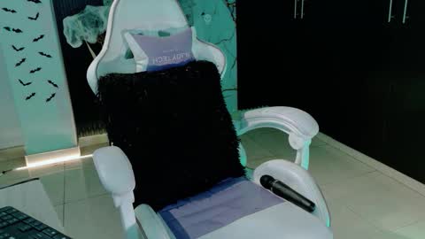 madison_jacksonn online show from January 8, 10:37 pm