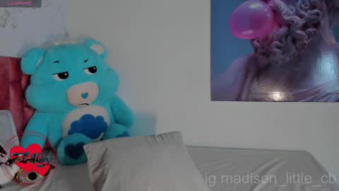 Melissa     700  1400 -5 online show from February 14, 4:41 pm