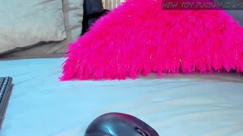   online show from March 9, 11:56 pm