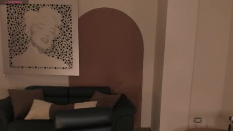 Maddi Collins online show from October 1, 7:24 pm