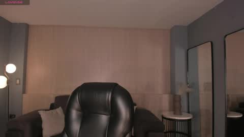 Madison Kane online show from April 13, 11:25 am