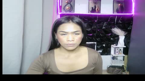 MADISONWILL online show from April 6, 11:55 am