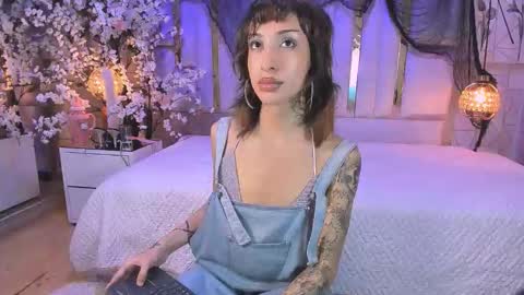  Madison  online show from October 26, 6:47 am