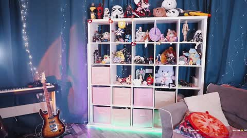 Alice online show from January 11, 8:04 pm