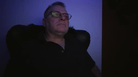 MaduroHot2025 online show from April 18, 12:18 pm