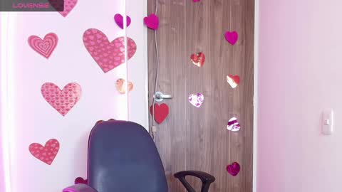 mady  online show from February 27, 6:35 am