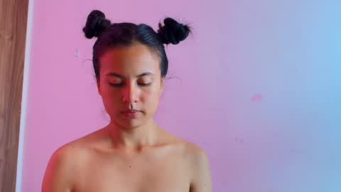 mady  online show from October 3, 5:27 am