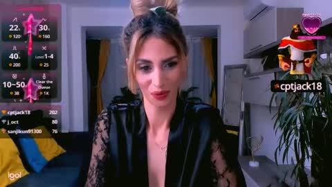 Madye Roberts online show from March 3, 11:14 pm