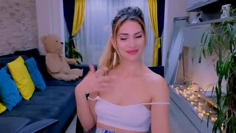 Madye Roberts online show from January 10, 10:26 pm