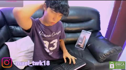 Mael online show from April 11, 6:56 pm