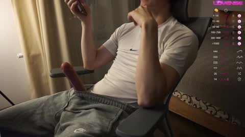 Mike XMaestro 3369 online show from December 4, 3:15 pm