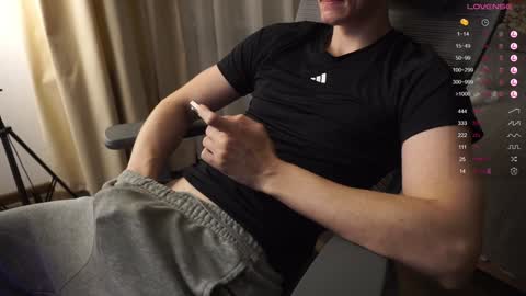 Mike XMaestro 3369 online show from December 24, 8:05 pm