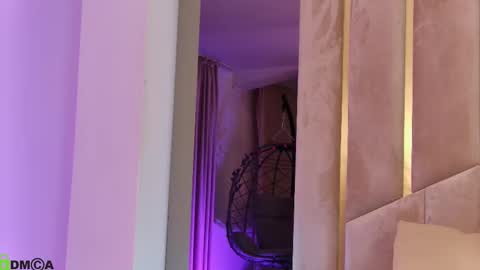 M. online show from February 24, 9:07 pm