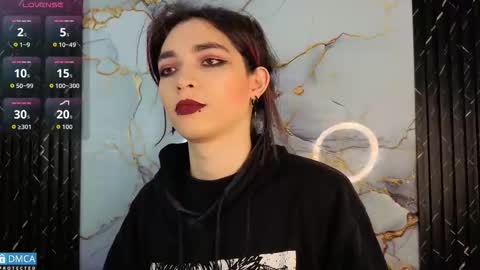 maevekuro online show from November 4, 3:52 am