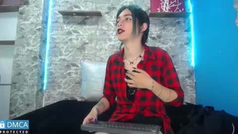 maevekuro online show from March 10, 7:18 pm