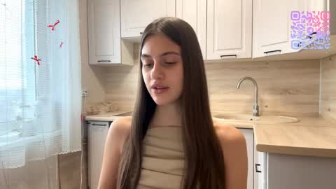 Sophie online show from April 19, 8:15 am