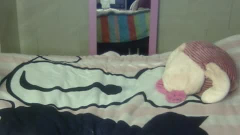 maferchavez88 online show from March 10, 8:35 pm