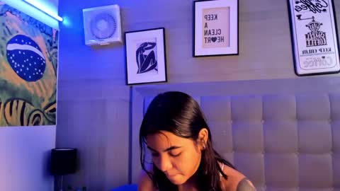 Maggie online show from September 10, 1:12 pm