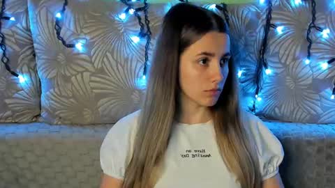 Maggie online show from June 29, 1:35 am