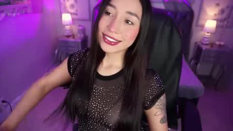   online show from October 4, 7:33 pm