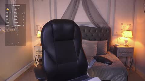   online show from February 25, 8:21 pm