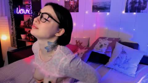 Magic Allie online show from October 2, 7:45 pm