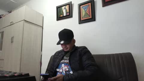 Snapshot of magic_milk23 chatting on September 10, 2:23 am magic_milk23 online show from September 10, 2:23 am