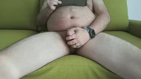 magic_monkey1 online show from December 11, 2:44 pm