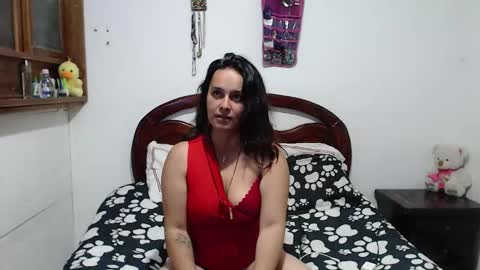 Snapshot of magic_stephany__ chatting on October 23, 4:41 pm magic_stephany__ online show from October 23, 4:41 pm