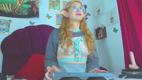 Lorelei online show from February 3, 12:15 am