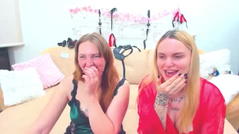 Lili and Bella online show from March 26, 7:57 am