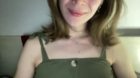 magicgirl50053 online show from April 19, 7:38 pm