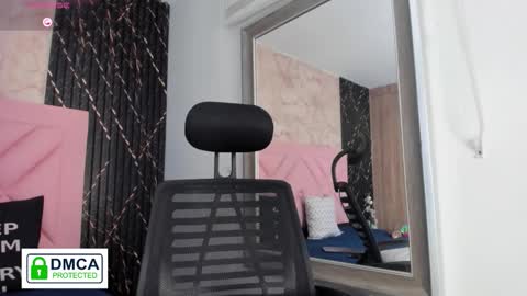 maia__bianchi online show from December 3, 1:45 pm