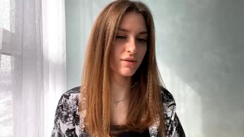 M I A online show from March 27, 10:05 am