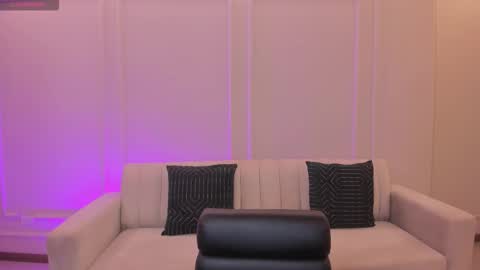  Maia  online show from January 16, 9:13 pm