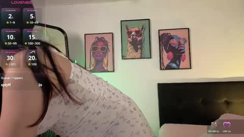 Maia   online show from May 26, 8:26 pm
