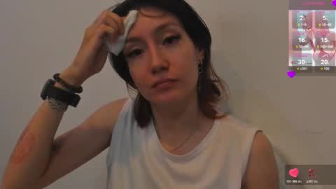 maibys online show from February 27, 4:05 am