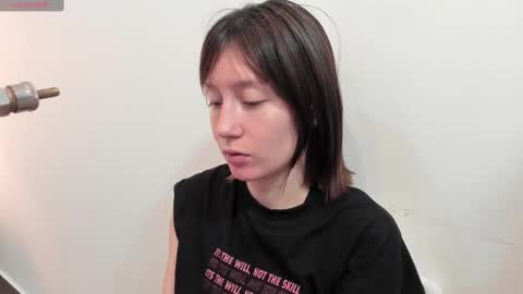 Snapshot of maibys_cute chatting on February 27, 4:02 am maibys online show from February 27, 4:02 am