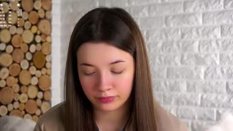 Lucy online show from November 5, 2:24 am