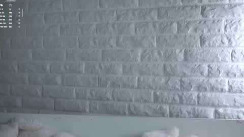 Lucy online show from November 18, 2:03 am