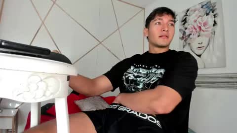 MAIK MEJIA online show from February 20, 1:24 pm