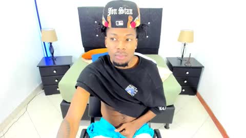 Snapshot of maikol_monstercock chatting on October 7, 4:30 am M A I K O L -- M O N S T E R C O C L online show from October 7, 4:30 am