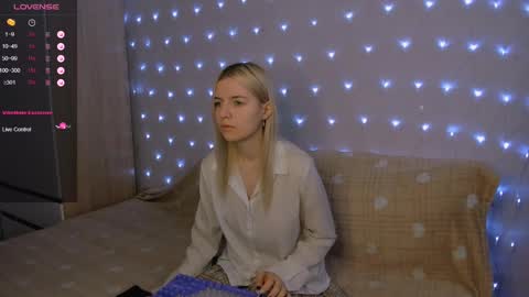 Your kitty online show from February 27, 2:57 am