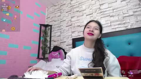  MAILY CAN  online show from October 31, 1:00 pm