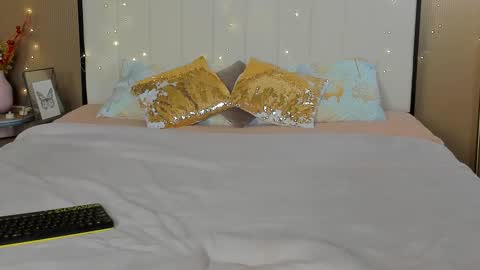 Sofi online show from December 4, 3:44 pm