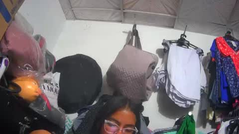 maite2020 online show from December 7, 1:08 am