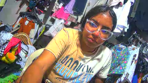 maite2020 online show from December 26, 1:43 pm