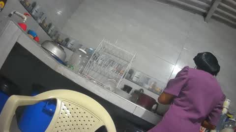 maite2020 online show from December 6, 11:06 am