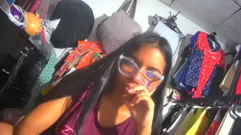 maite2020 online show from December 11, 9:41 am