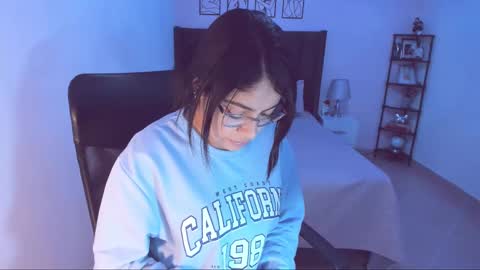 Maite online show from March 6, 2:30 am